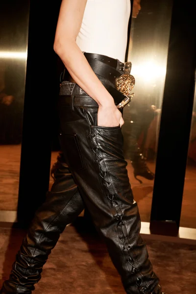 Look 3